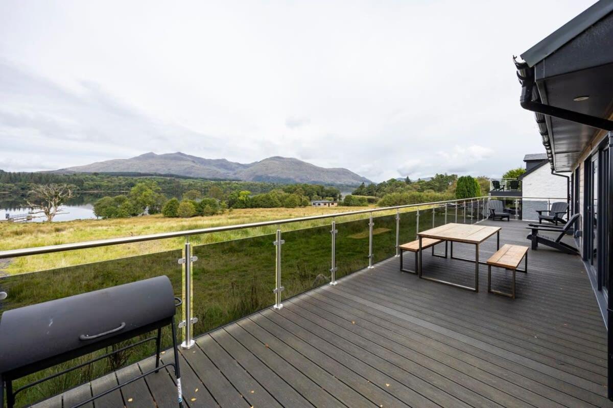 New Build Lodge With Stunning Views Of Loch Awe Hayfield  المظهر الخارجي الصورة